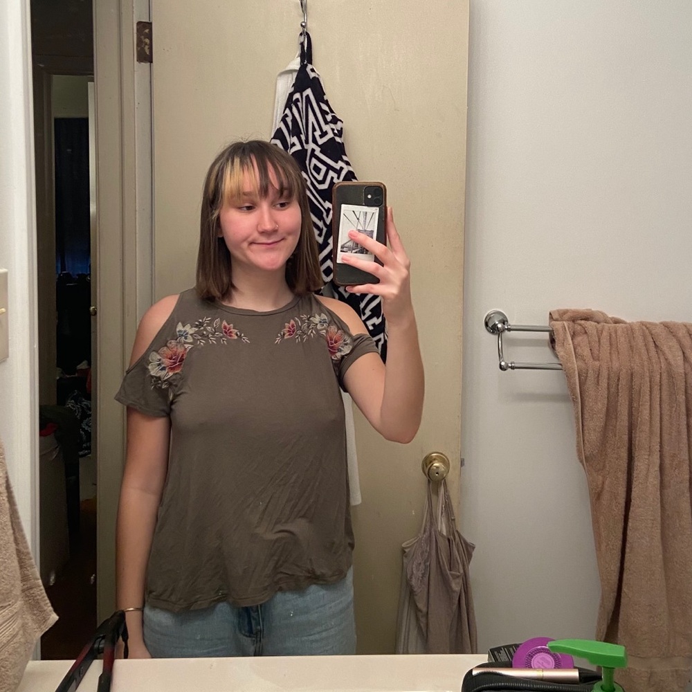 american eagle soft green floral shirt
